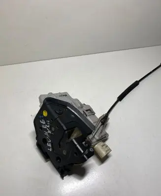 Seat Leon (1P) Rear door lock 1P0839015