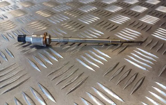Opel Insignia A Glow plug E2529010903