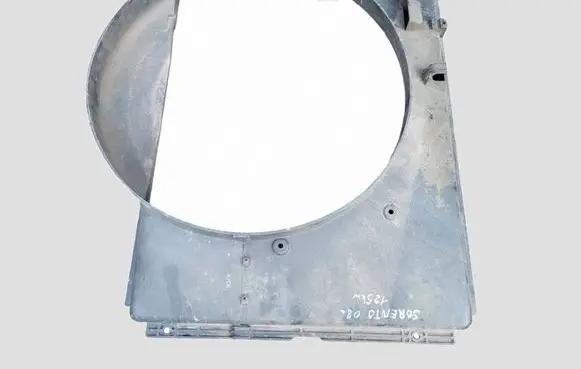 KIA Sorento Radiator cooling fan shroud