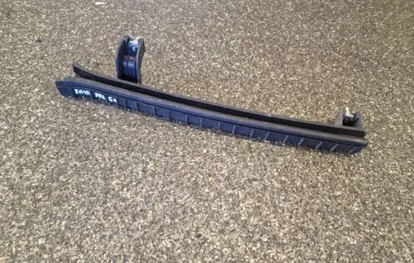 Fiat 500L Front bumper mounting bracket