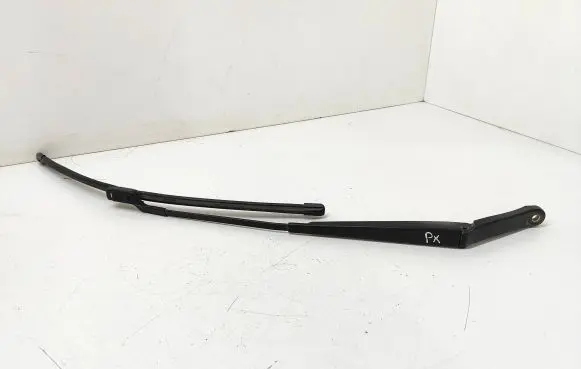 Peugeot 508 RXH Front wiper blade arm 9686437680
