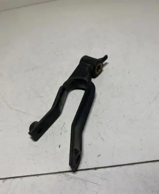 Opel Astra H Radiator mount bracket 13162131