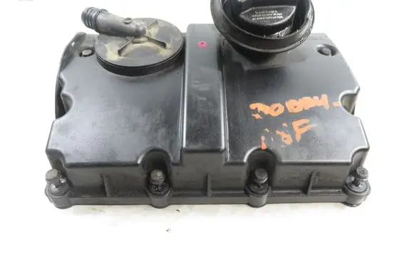 Volkswagen Polo IV 9N3 Rocker cam cover 045103469D