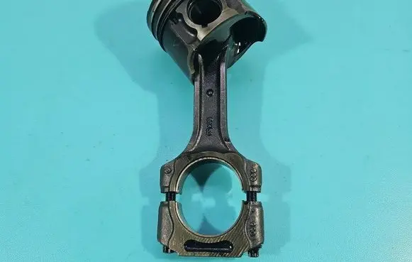 Piston