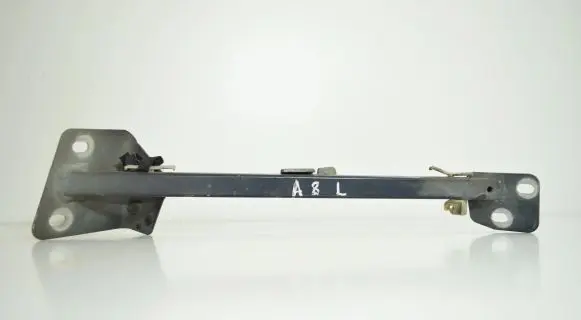 Audi A8 S8 D3 4E Fender mounting bracket 4E0805464E