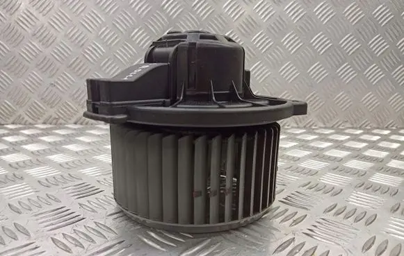 Toyota Corolla E120 E130 Front door blower motor 016070-0610