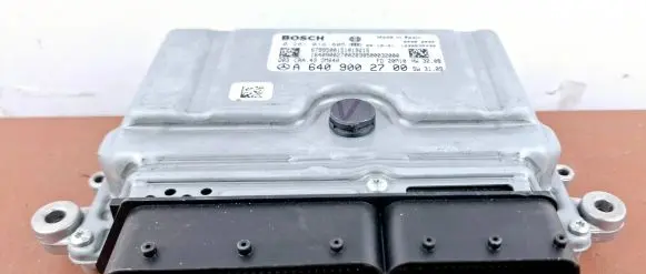 Mercedes-Benz A W169 Engine control unit/module A6409002700