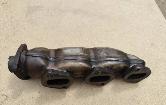 Audi A6 S6 C6 4F Exhaust manifold 059253033