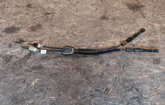 Renault Megane IV Gear shift cable linkage 349354557R