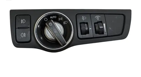 Hyundai i40 Light switch 933003Z100 39R1021000