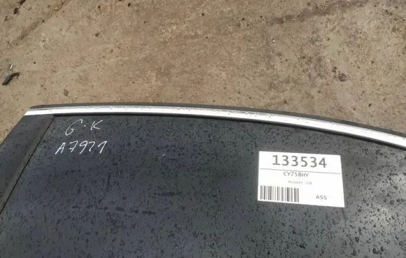 Peugeot 508 Rear door window glass