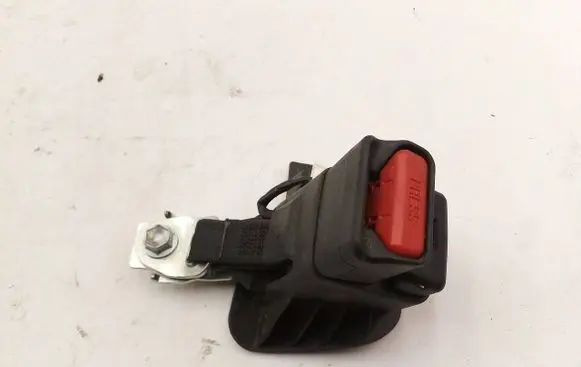 Toyota C-HR I Rear seatbelt buckle 
