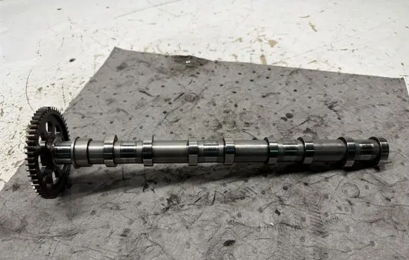 Volvo V60 Camshaft 31401335