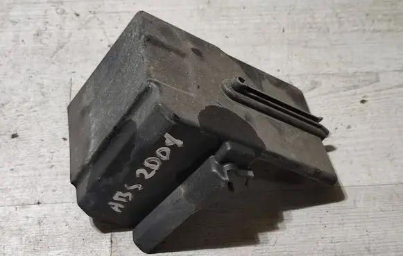 Peugeot 2008 II ABS pump bracket 9827774780