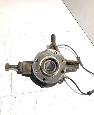 Citroen C4 I Front wheel hub