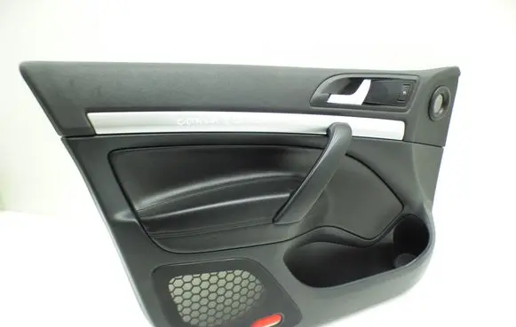 Skoda Octavia Mk2 (1Z) Coupe rear side trim panel 