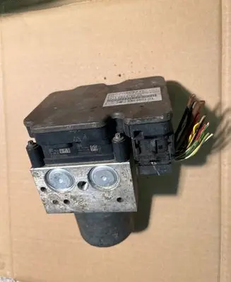 BMW X5 F15 ABS Pump 6864798