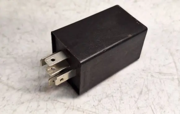 Land Rover Range Rover P38A Cruise control relay ERR4277
