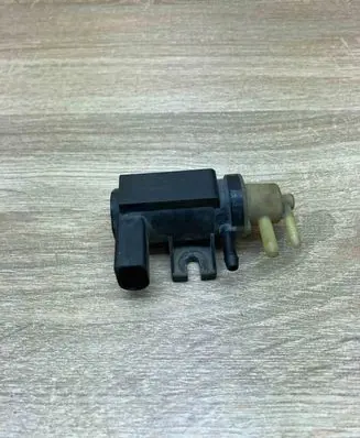 Seat Leon (1P) Turbo solenoid valve 1K0906627A 70086800