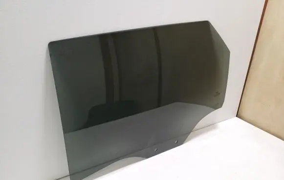 Audi A1 Rear door window glass 82G845205C