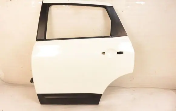 Nissan Qashqai Rear door 