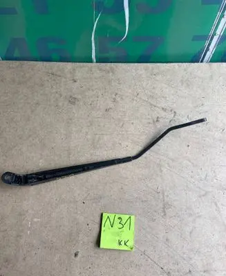 Peugeot 306 Front wiper blade arm