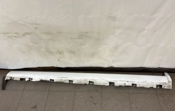Ford Mustang V Sill DR336310176