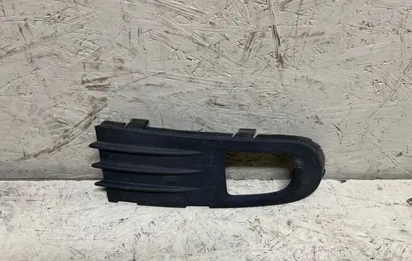 Volvo V50 Front bumper lower grill 30655885