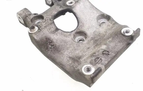 Volvo C30 A/C compressor mount bracket 9646719580