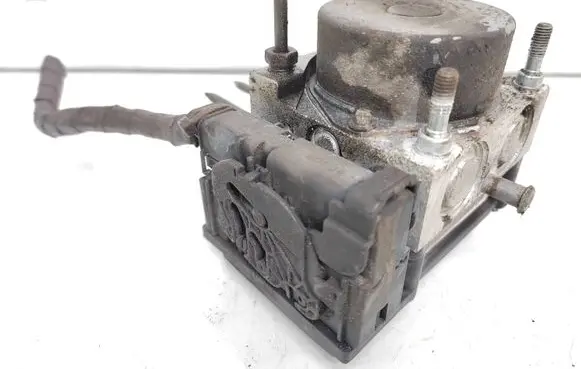 Nissan Note (E11) ABS Pump 0265800518 0265231732 476609U100