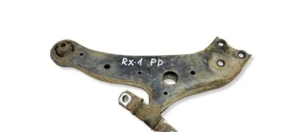 Lexus RX 450H Front lower control arm/wishbone 