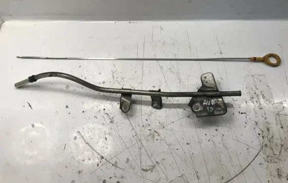 Toyota Auris 150 Oil level dip stick 1530126030 1145226050