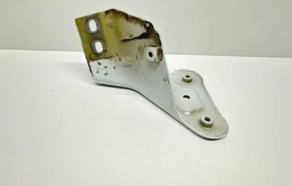 Skoda Rapid (NH) Fender mounting bracket 5JA821142A 5JA821142
