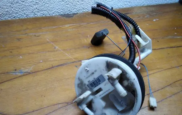 Mercedes-Benz E W211 Fuel injection high pressure pump A2114701641 1582881000