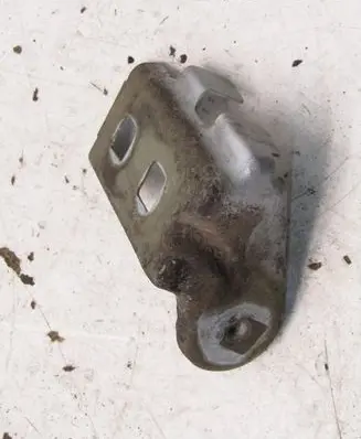Jeep Cherokee Fender mounting bracket 4372215J