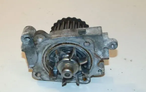 Mitsubishi Colt Water pump MD309756