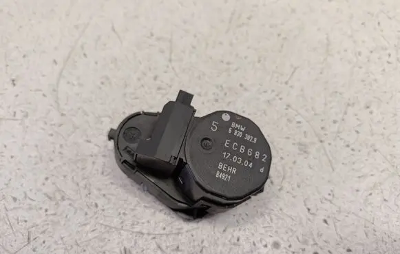 A/C air flow flap actuator/motor