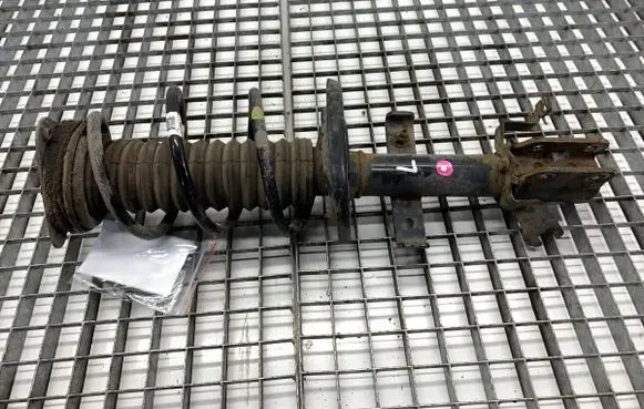 Renault Clio IV Front shock absorber/damper