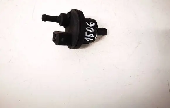 Peugeot 405 Valve vacuum 2580002A