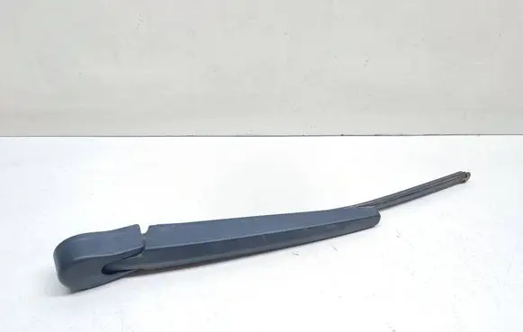 BMW 3 E90 E91 Rear wiper blade arm 7118206 61627118206