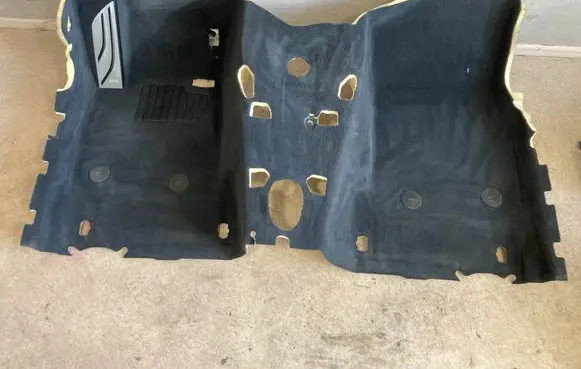 BMW M4 F82 F83 Front floor carpet liner 8056831