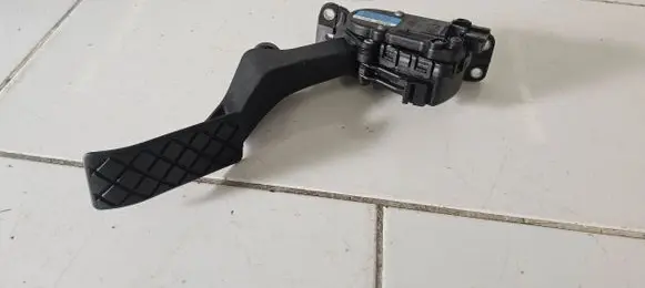 Volkswagen Transporter - Caravelle T5 Accelerator throttle pedal 7H1723503 6PV00849502