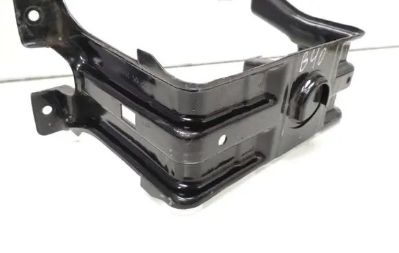 Audi A5 8T 8F Spare wheel mounting bracket 8K0802715A