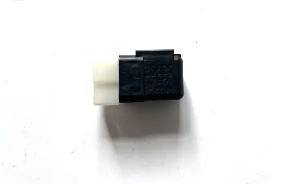 Nissan Leaf II (ZE1) Other relay 2563079960