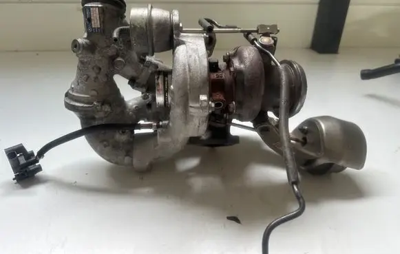 Mercedes-Benz GLC C253 Turbo A6510901586 10009700166 W650332650