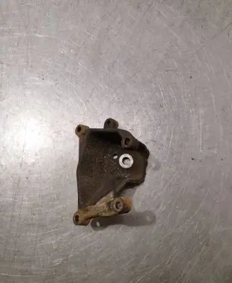 Daihatsu Terios Engine mounting bracket