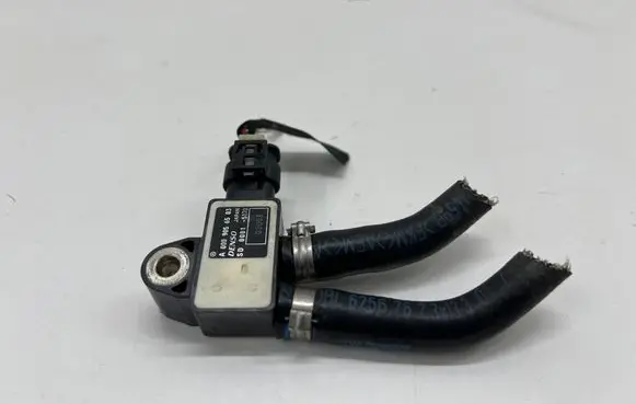 Mercedes-Benz E W213 Exhaust gas pressure sensor A0009056503