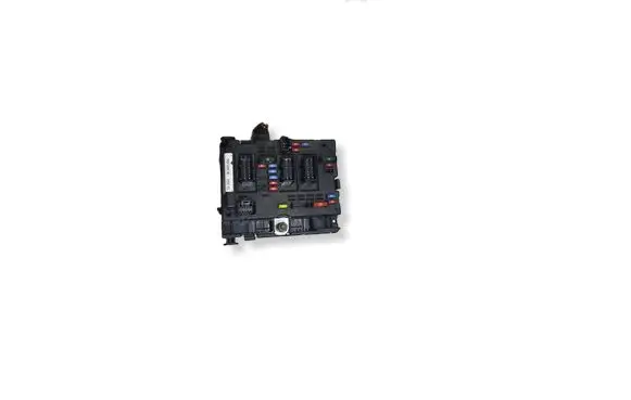 Peugeot 207 Fuse module 9657608780 86001495