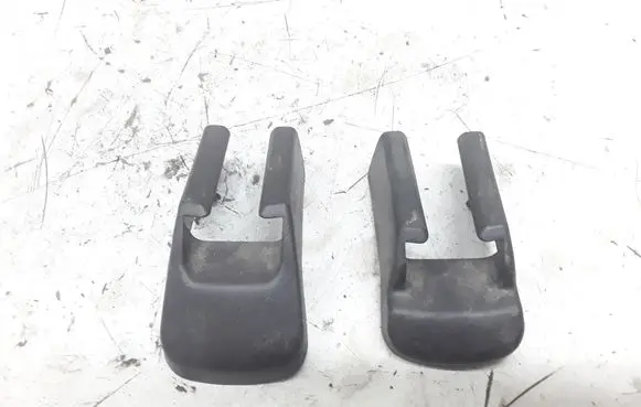 Toyota Corolla Verso AR10 Front driver seat rail trim 72130F010