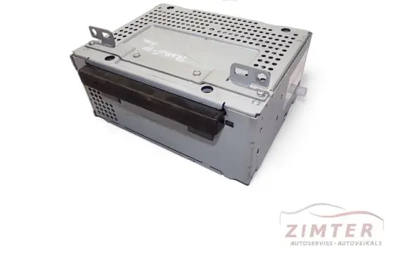 Radio/CD/DVD/GPS head unit